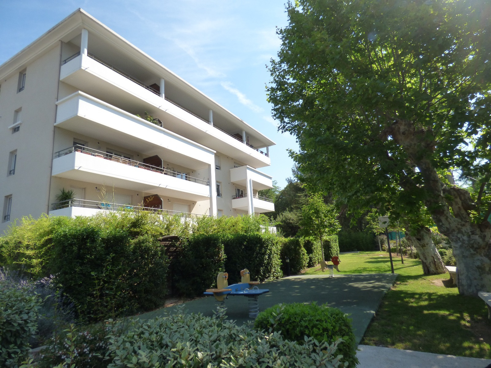 location Appartement 3 pièces - 61.69m² - 13012 Marseille
